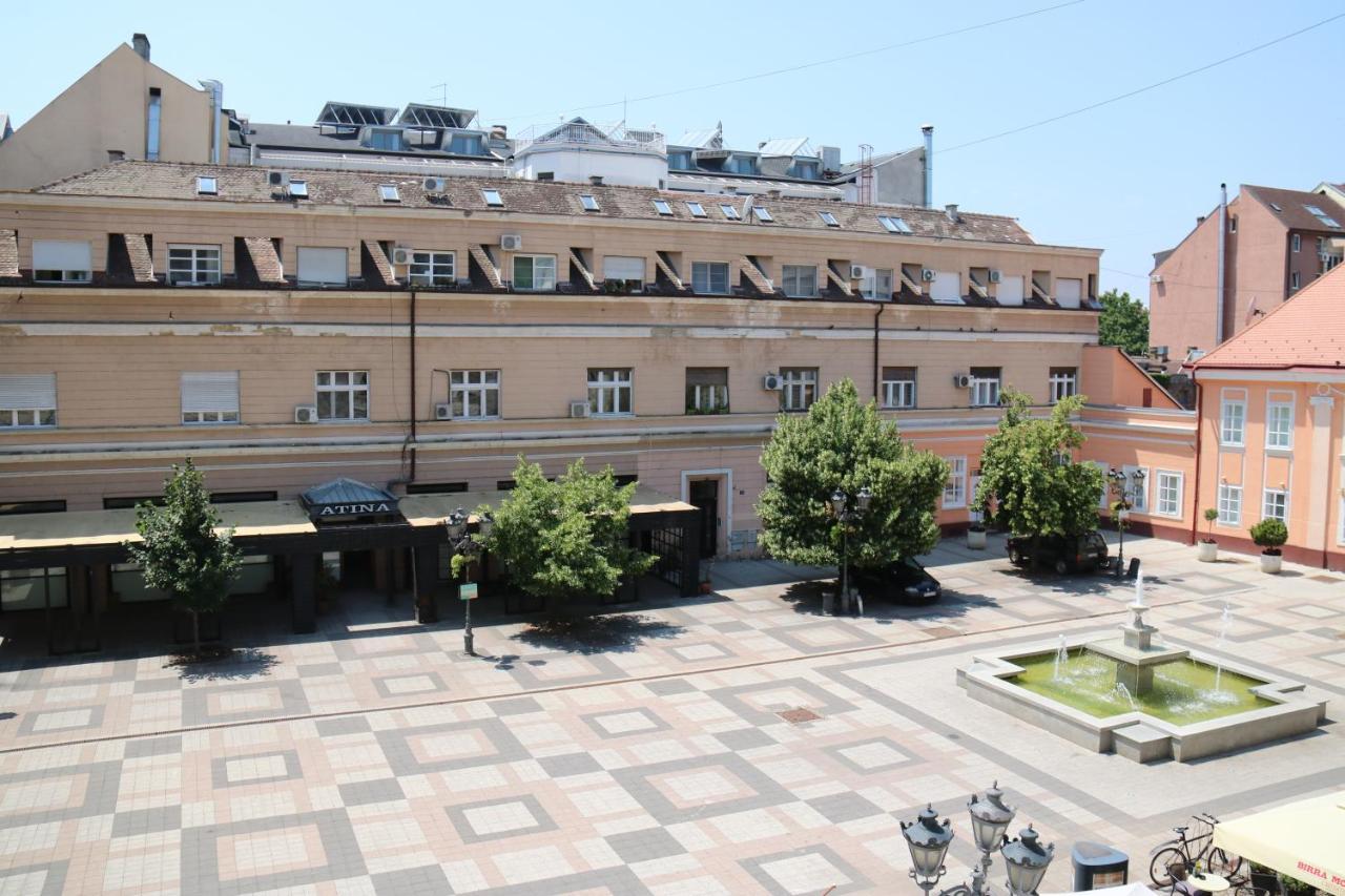 Apartment Centrum Novi Sad Buitenkant foto