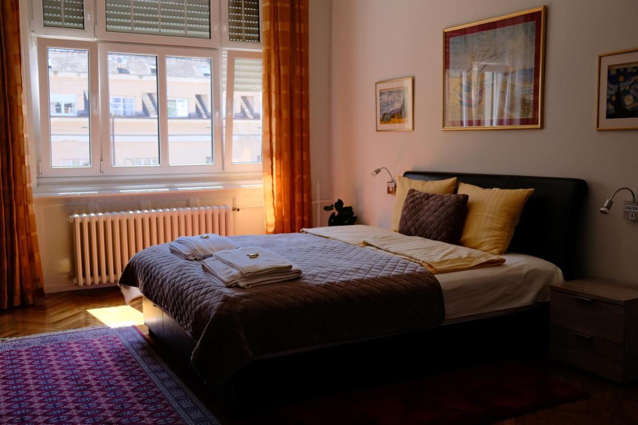 Apartment Centrum Novi Sad Buitenkant foto