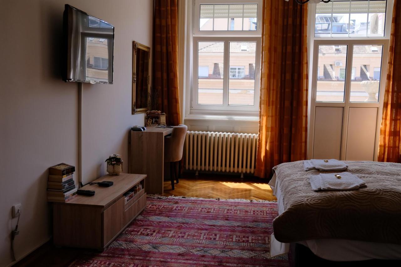 Apartment Centrum Novi Sad Buitenkant foto