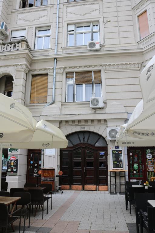 Apartment Centrum Novi Sad Buitenkant foto